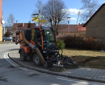 Jarné upratovanie je v plnom prúde