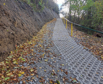 Zrekonštruovaný chodník prispeje k bezpečnosti obyvateľov